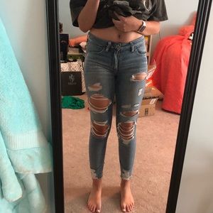 American eagle skinny ripped jeans